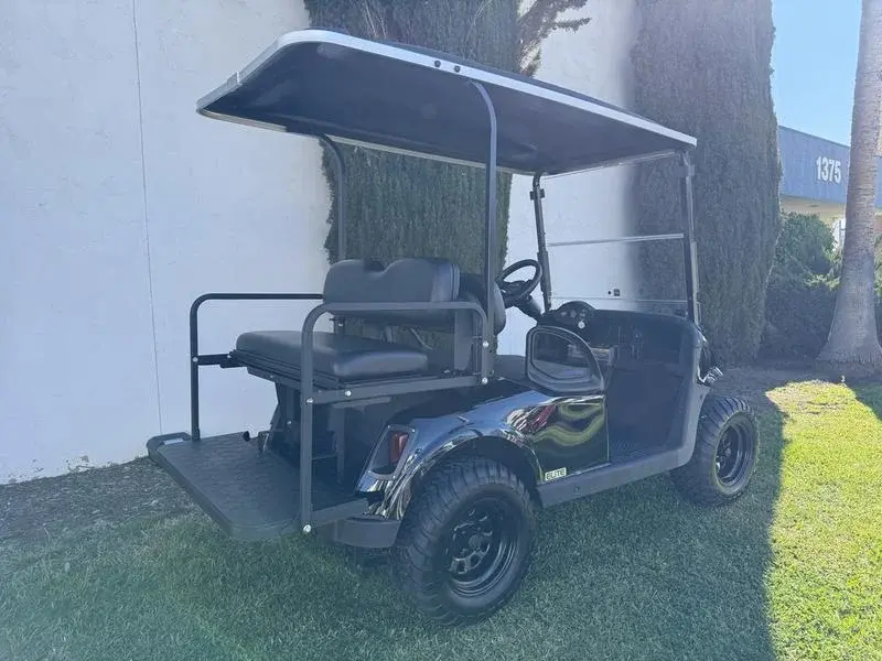 2021 E-Z-GO Freedom ELiTE Lithium photo 4