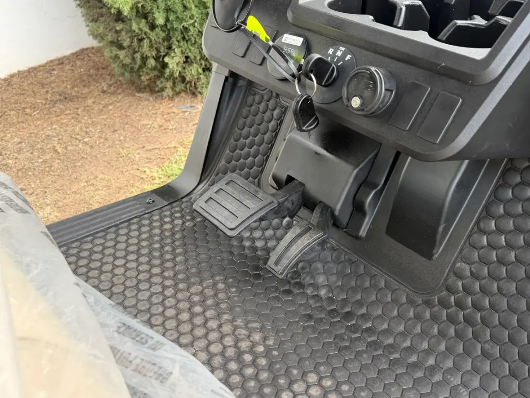2027 E-Z-GO Freedom ELiTE Lithium photo 10