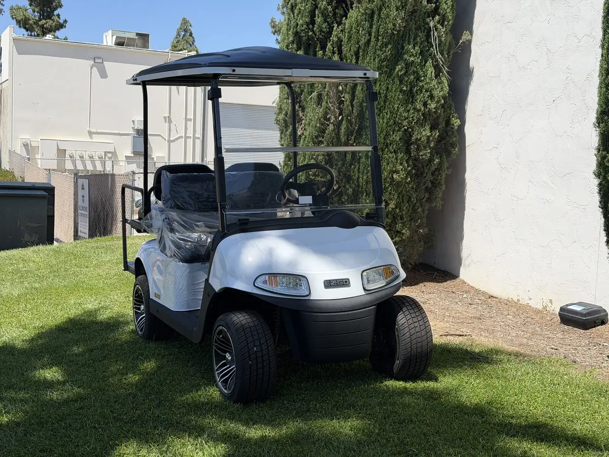 2021 E-Z-GO Freedom ELiTE Lithium photo 4