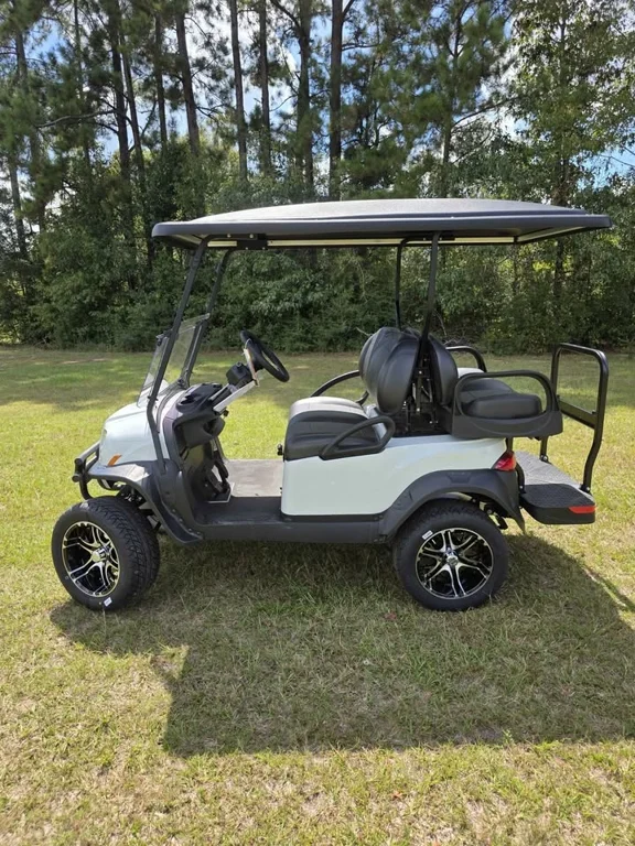 2027 Club Car Onward photo 2