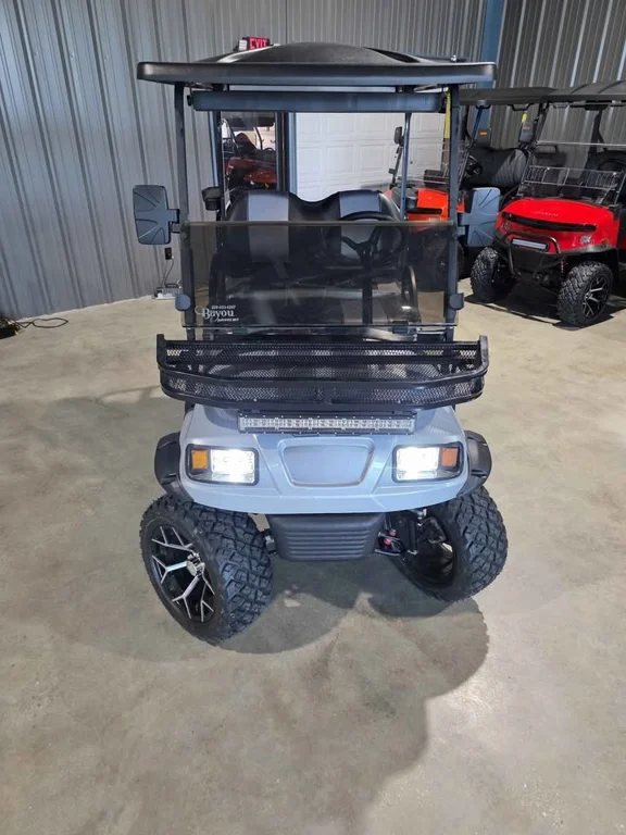2010 Club Car Precedent photo 2