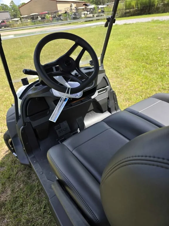 2027 Club Car Onward 6 Passenger photo 7