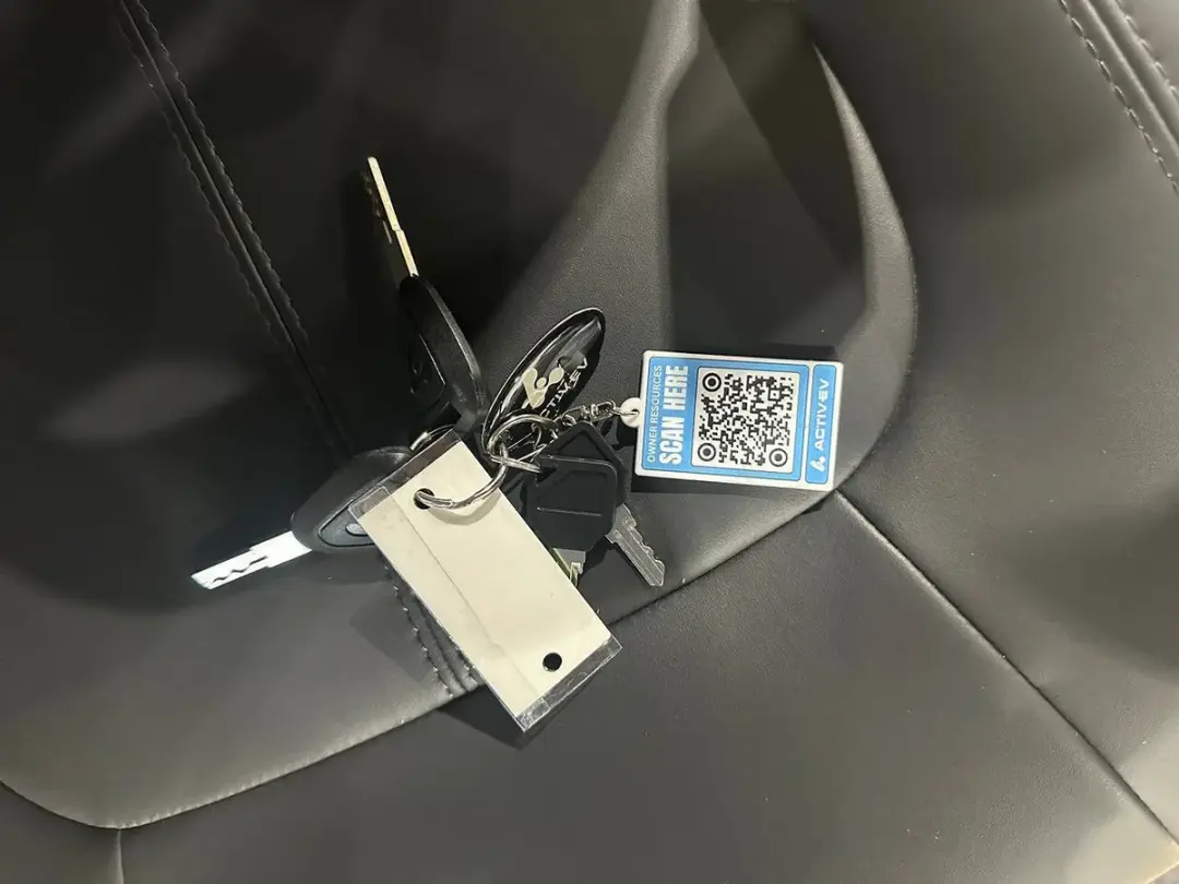 2027 Bintelli Active EV Pulse 4PR photo 18