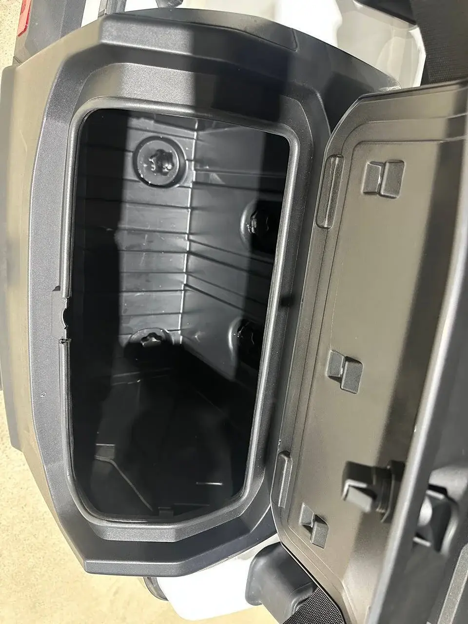 2027 Bintelli Active EV Pulse 4PR photo 5