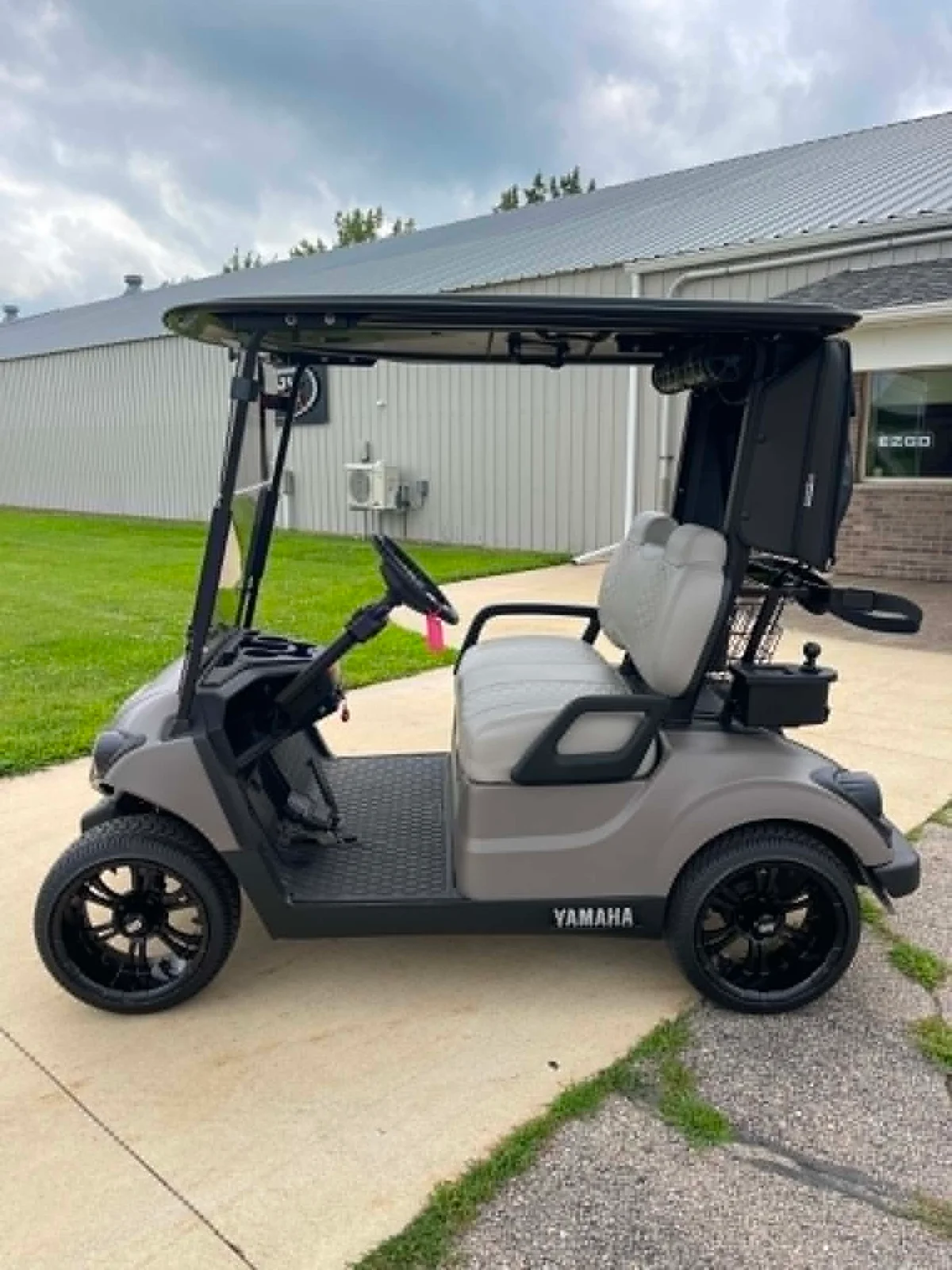 2022 Yamaha Drive2 Electric photo 2