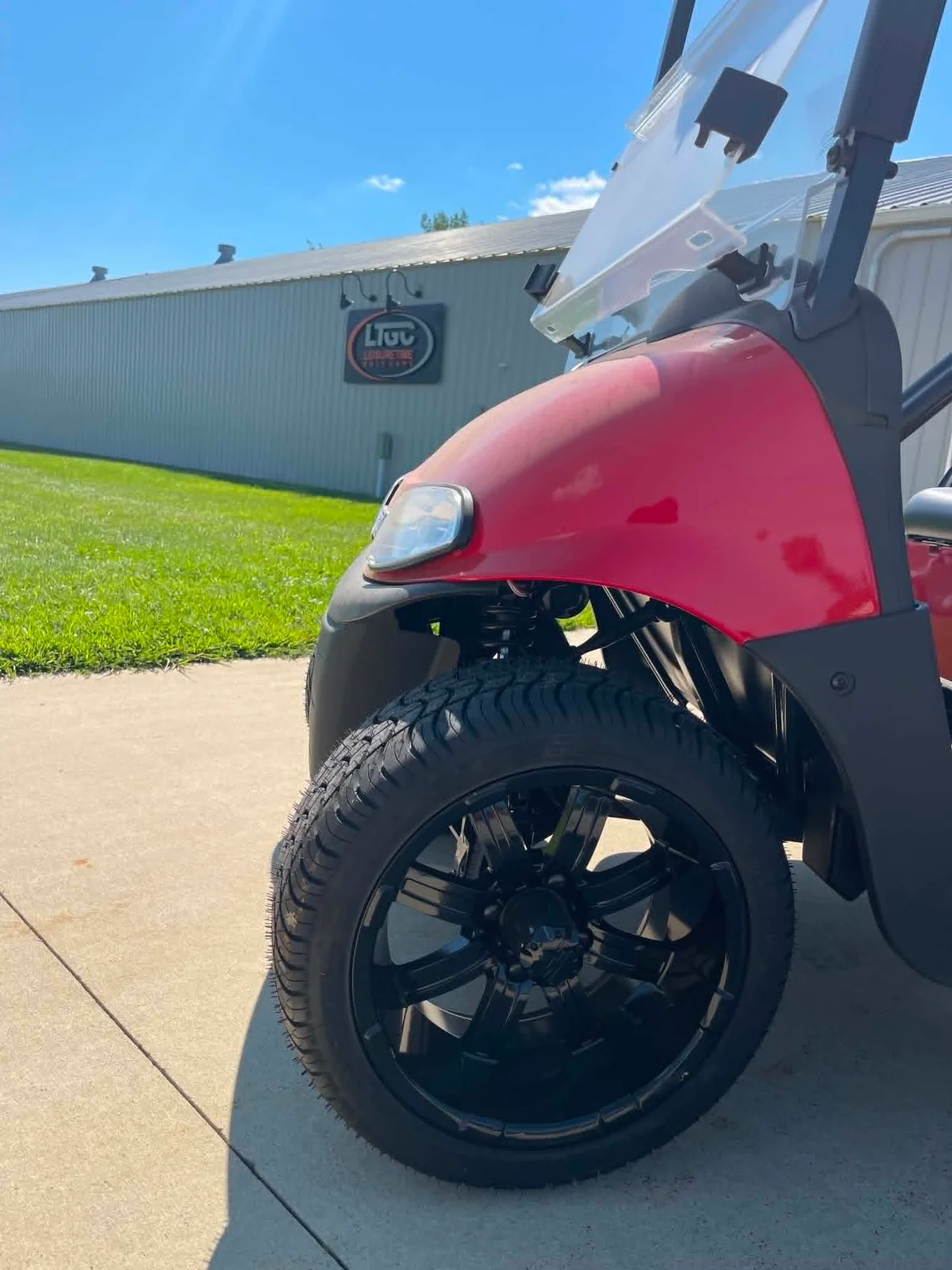 2021 E-Z-GO RXV ELiTE Lithium photo 8