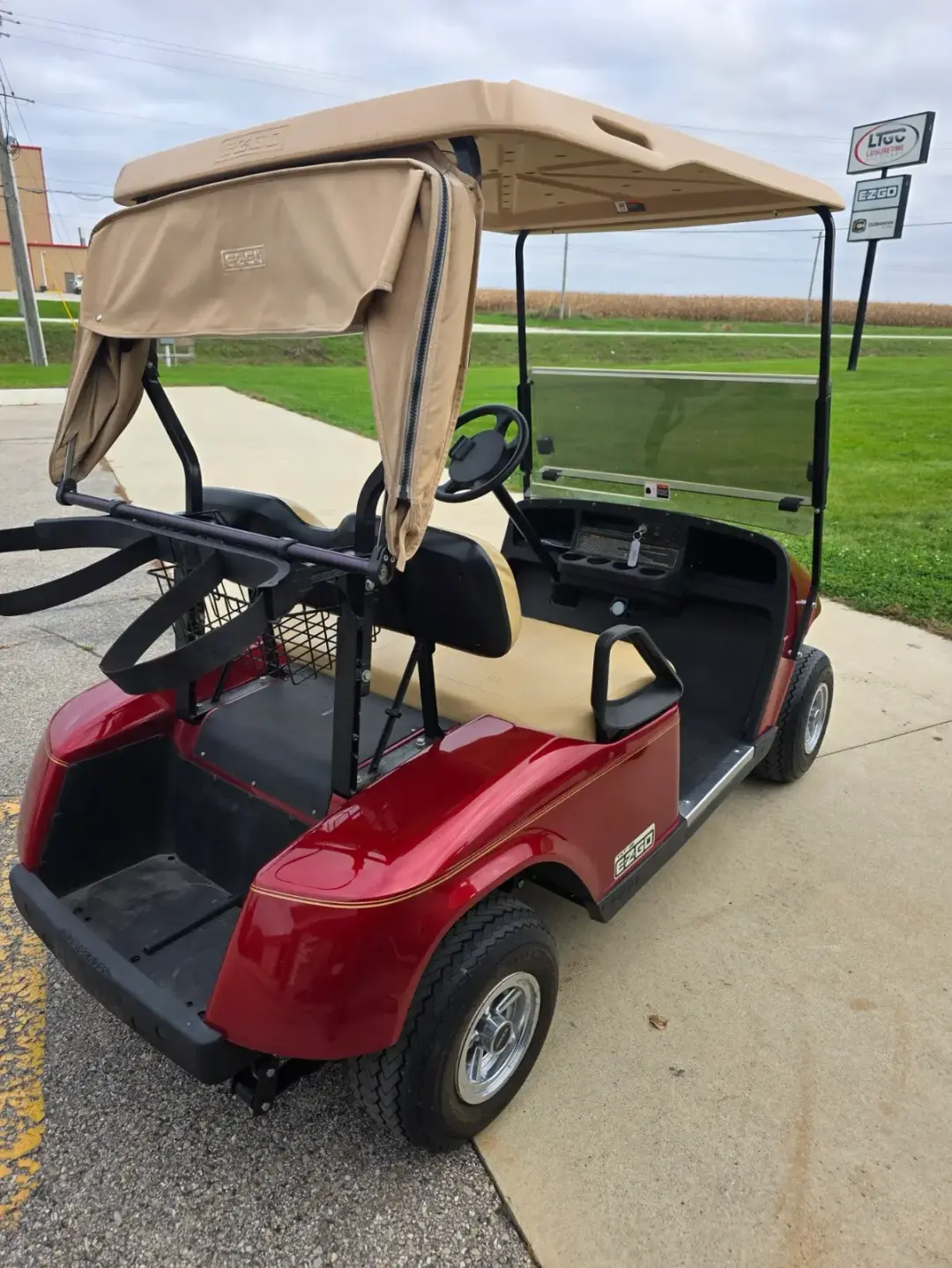 2011 E-Z-GO TXT photo 3