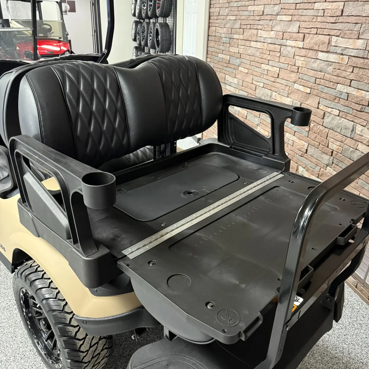 2026 E-Z-GO Express photo 8