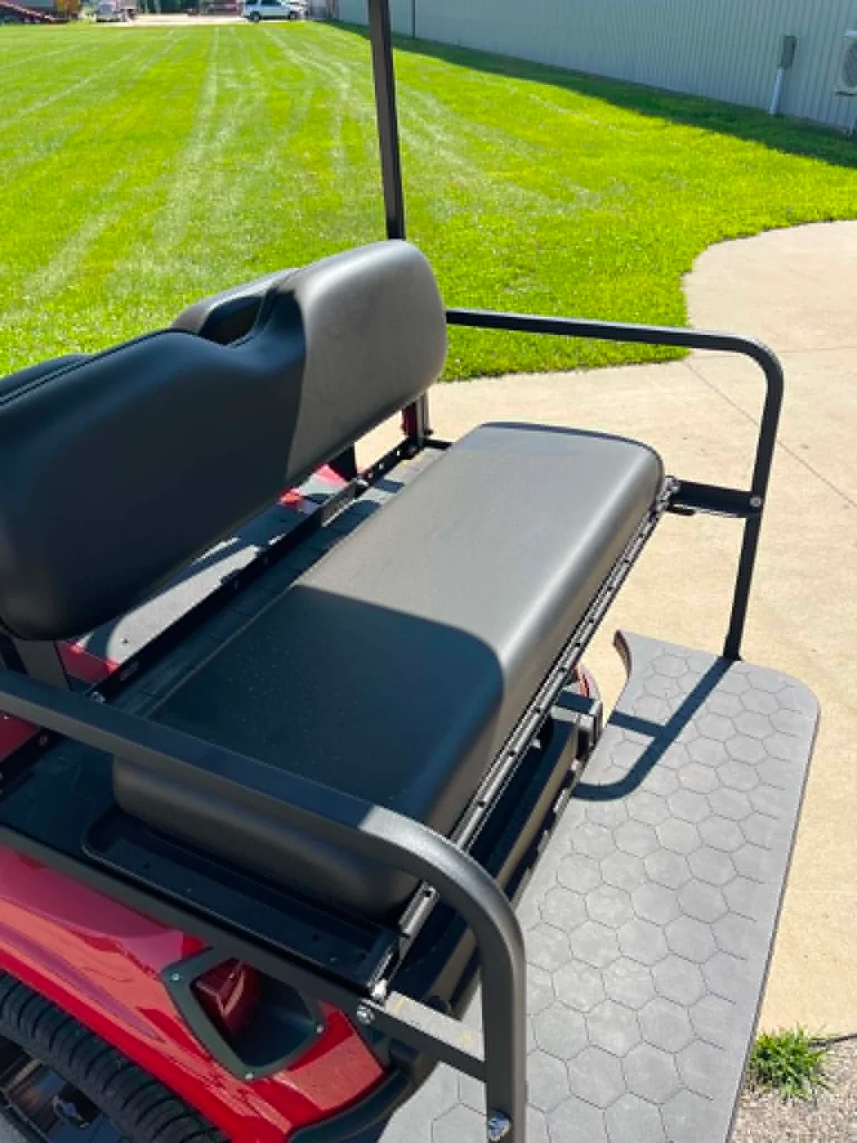 2021 E-Z-GO RXV ELiTE Lithium photo 5