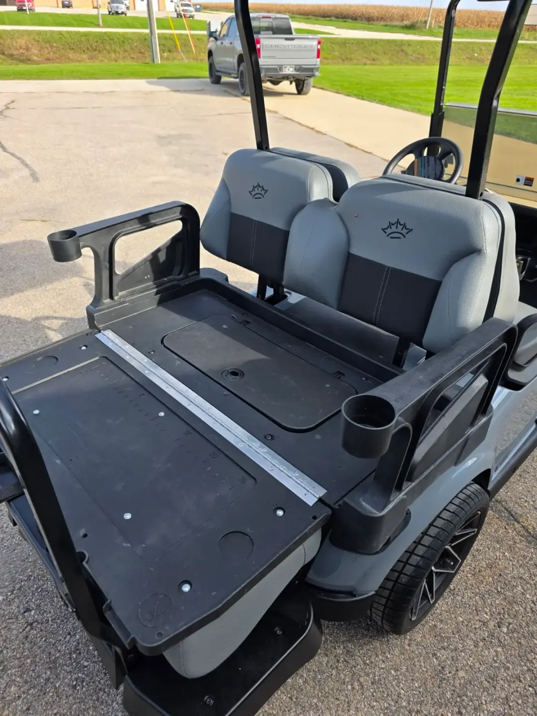 2023 E-Z-GO Freedom photo 6