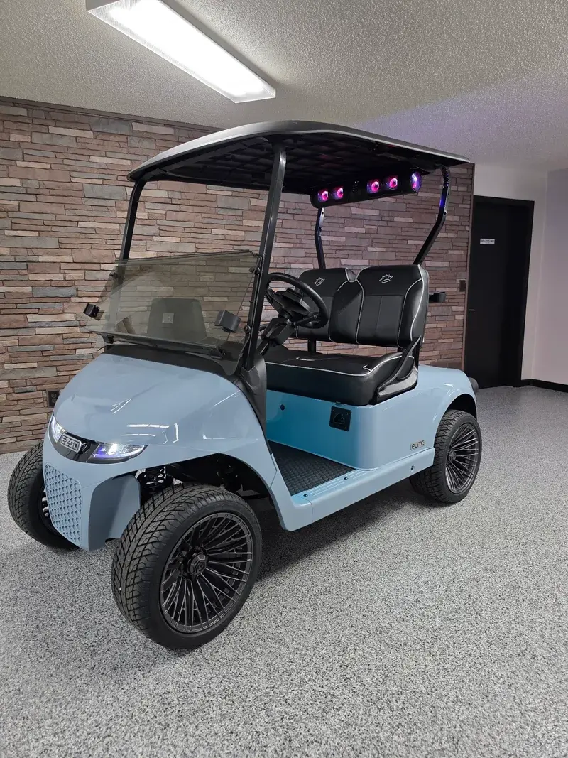 2027 E-Z-GO Freedom photo 2