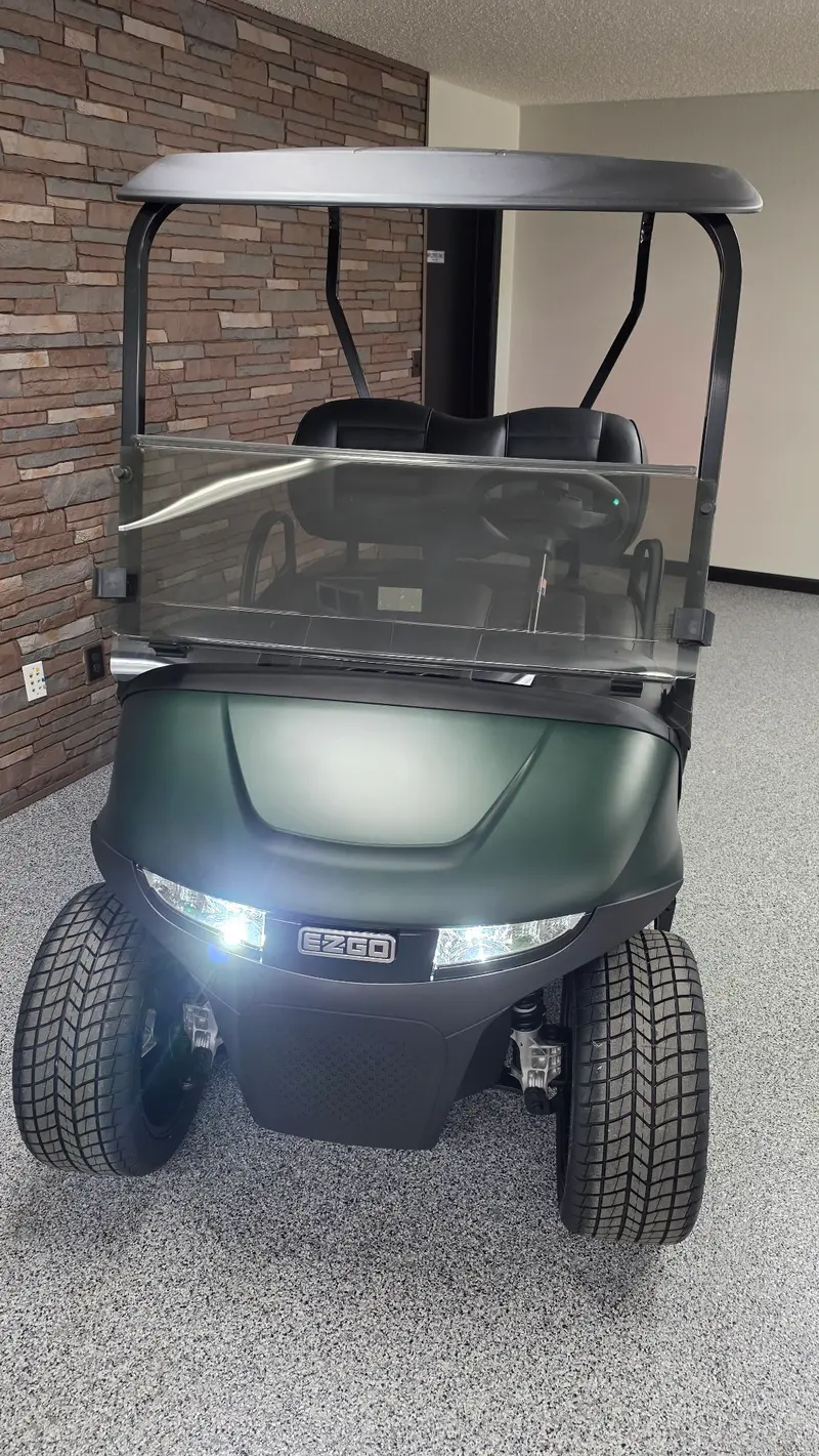 2027 E-Z-GO Freedom photo 3