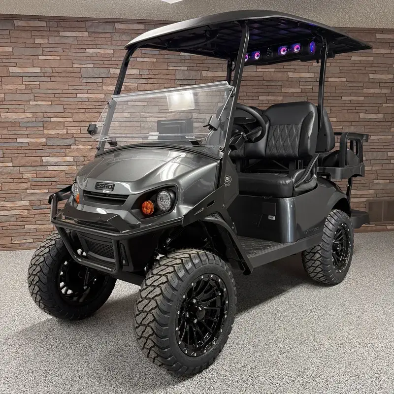 2026 E-Z-GO Express photo 1