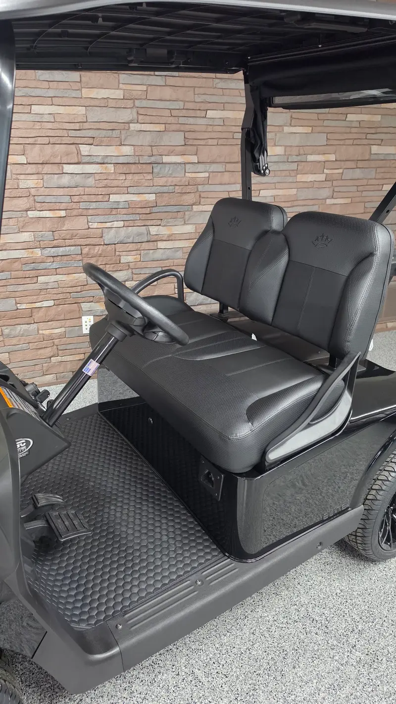 2026 E-Z-GO Freedom ELiTE Lithium photo 3