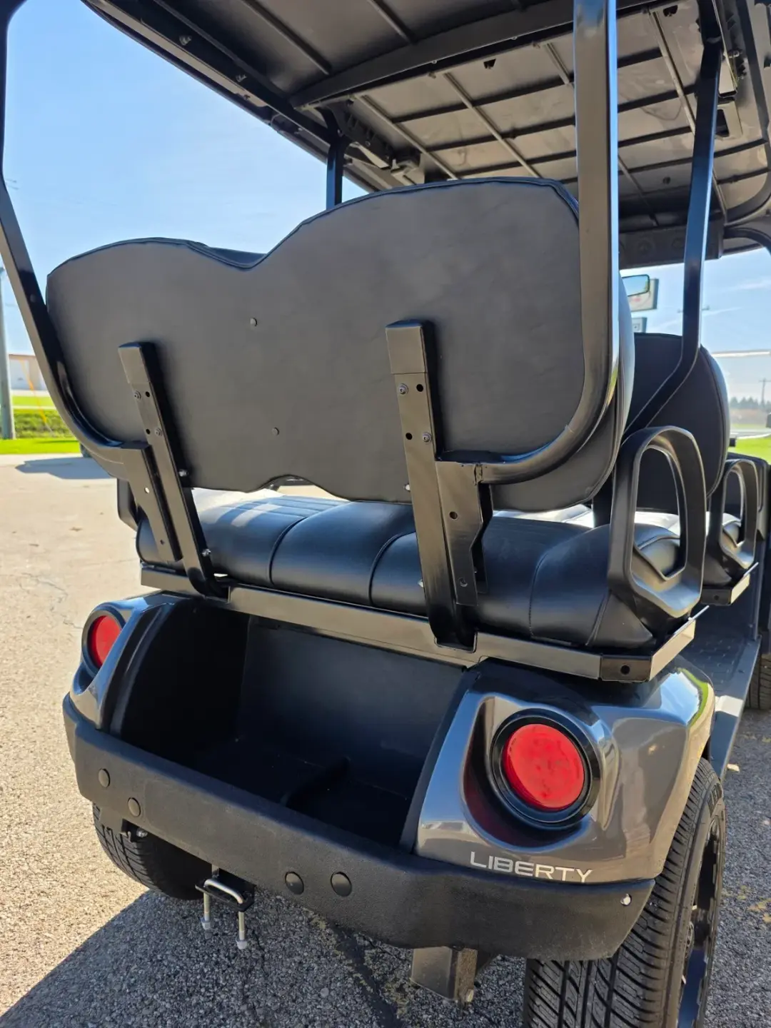 2023 E-Z-GO Liberty photo 2