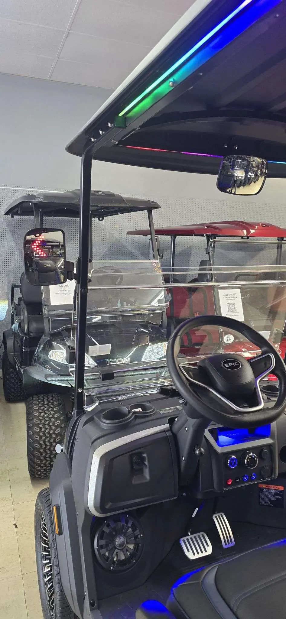 2025 Epic Carts E40FX photo 2
