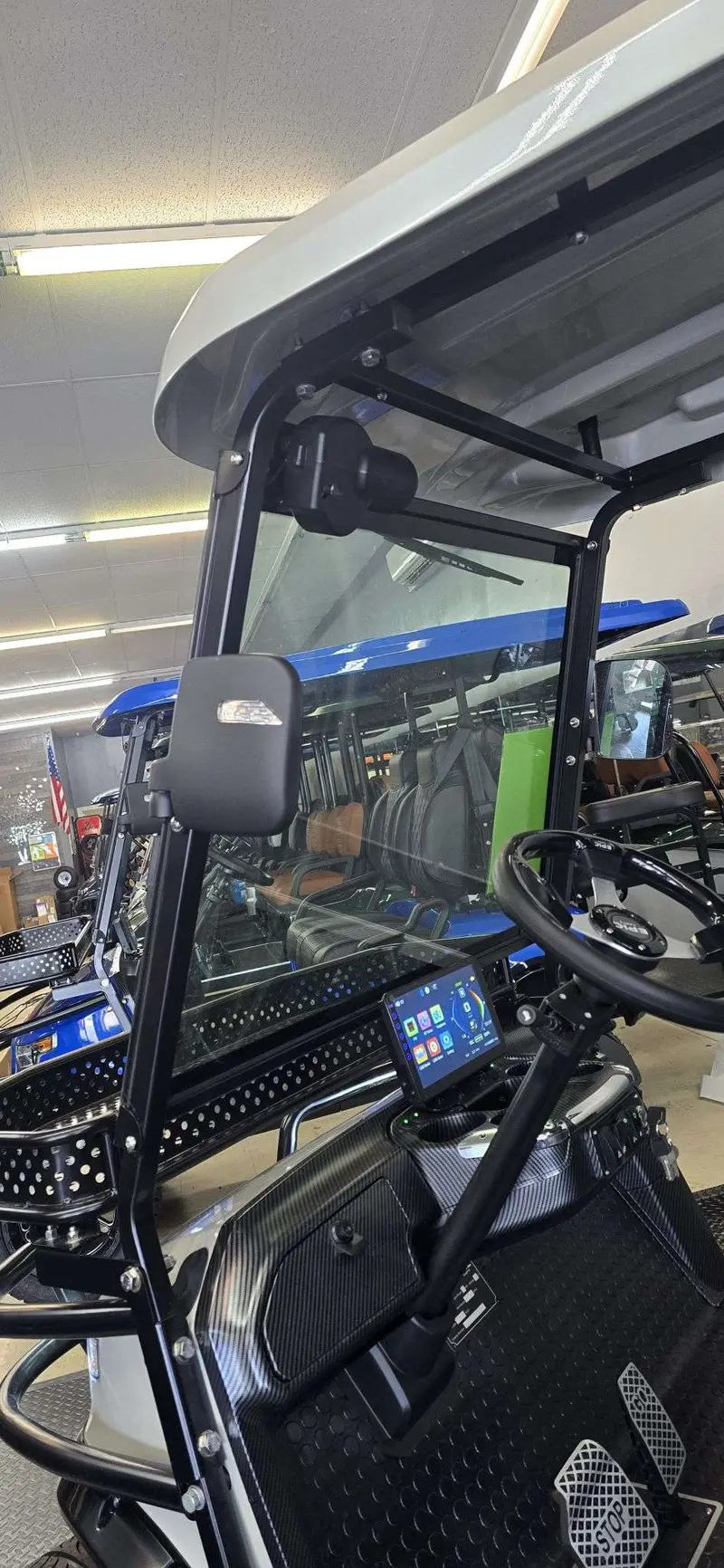 2025 Epic Carts E40L photo 5