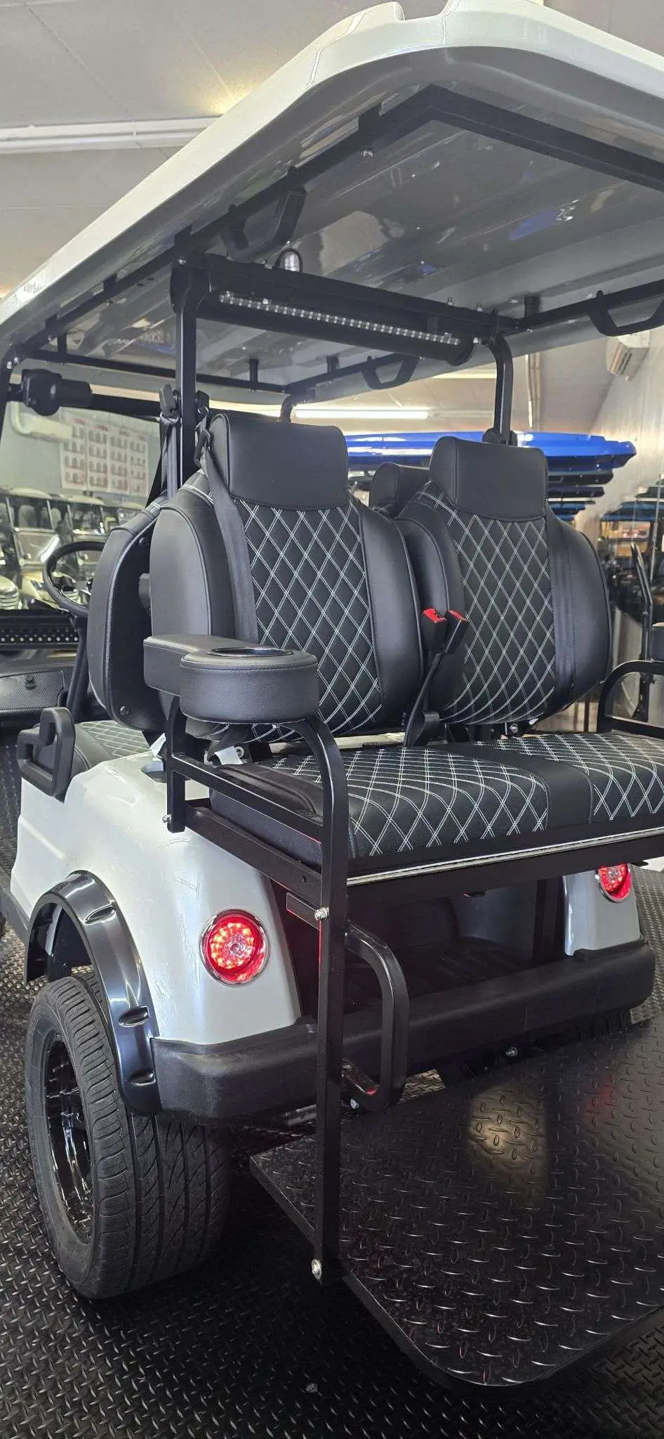 2025 Epic Carts E40L photo 9