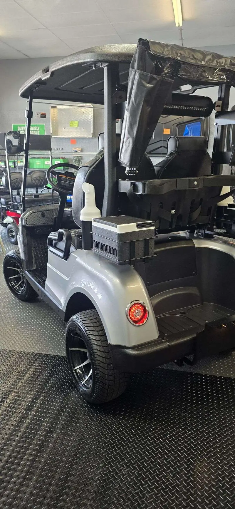 2025 Epic Carts E20 GOLF photo 11