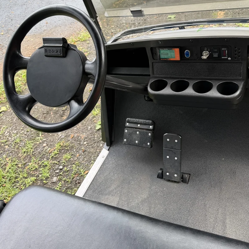2001 E-Z-GO TXT photo 5
