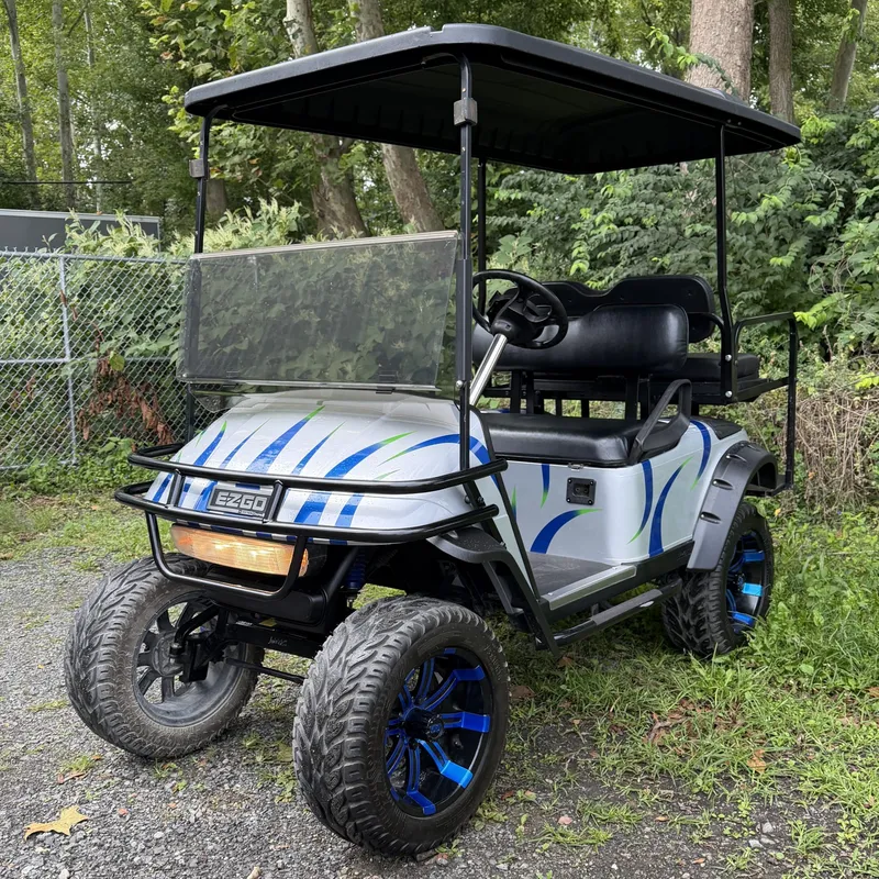 2001 E-Z-GO TXT photo 2