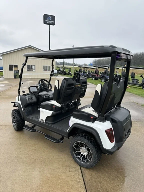 2027 Evolution D5 Maverick photo 3