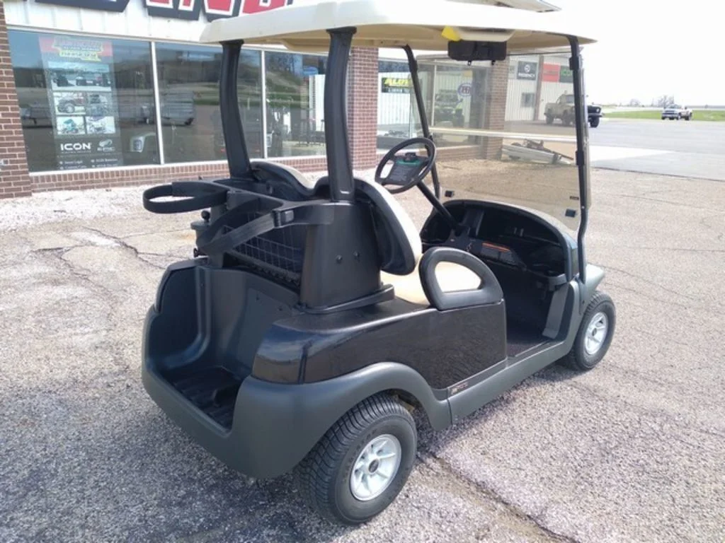 2004 Club Car Golf Cart photo 6