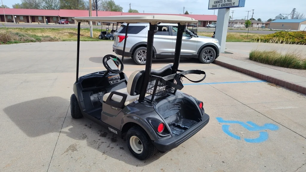 2021 Yamaha QuieTech Golf Car photo 3
