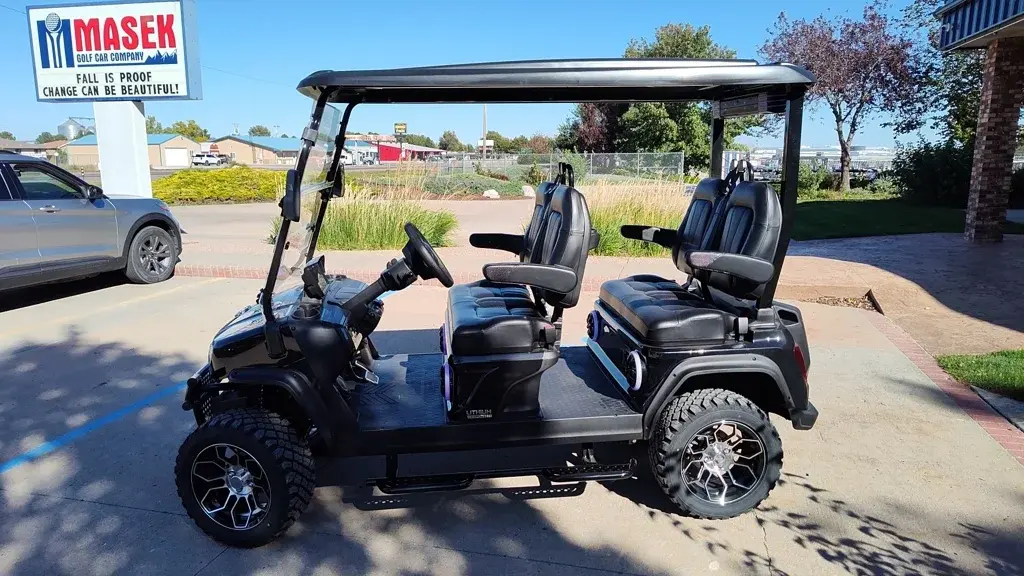 2027 Evolution D5 Maverick photo 2