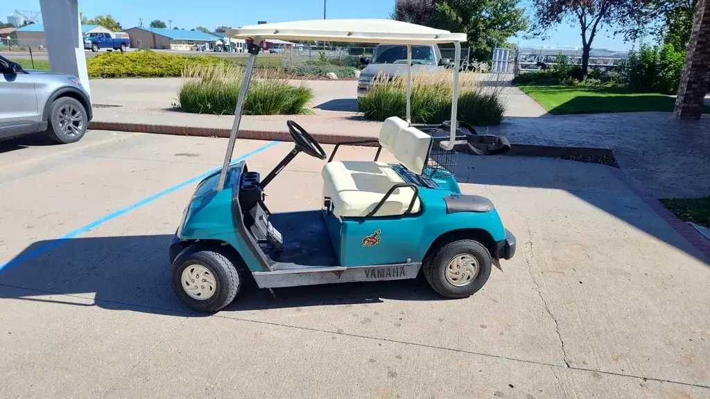 1997 Yamaha G16A Golf Car photo 2