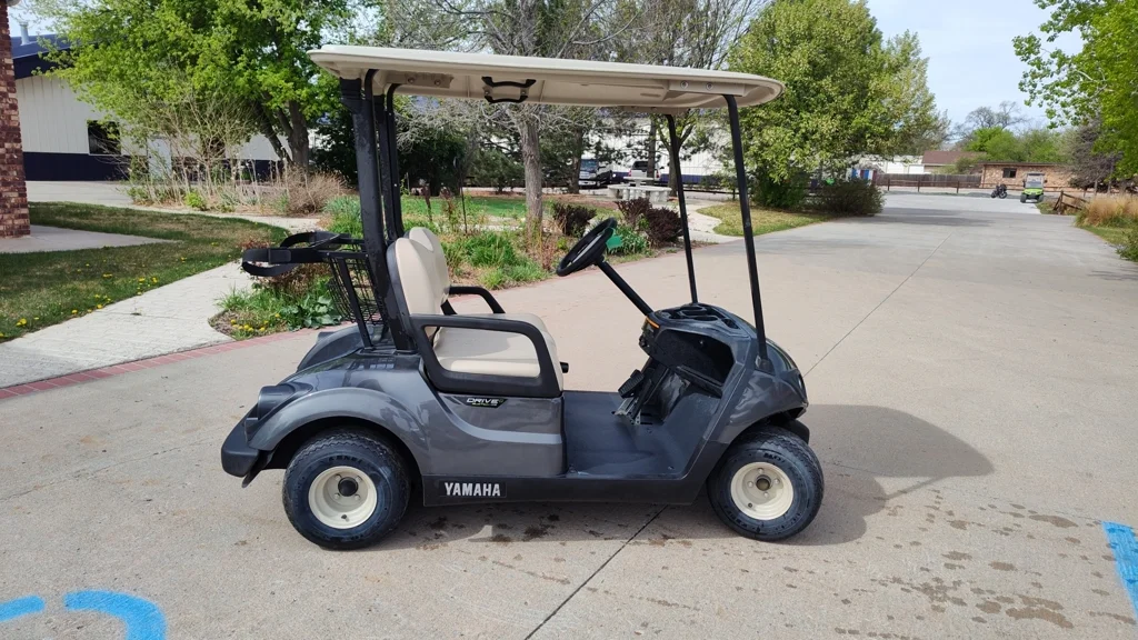 2021 Yamaha QuieTech Golf Car photo 6