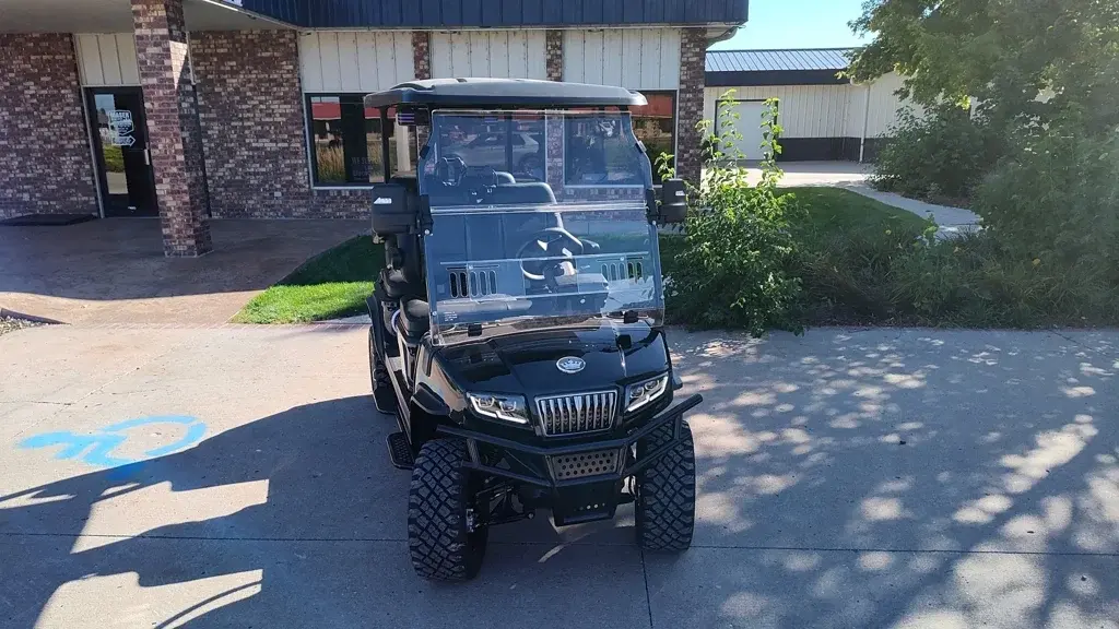 2027 Evolution D5 Maverick photo 8