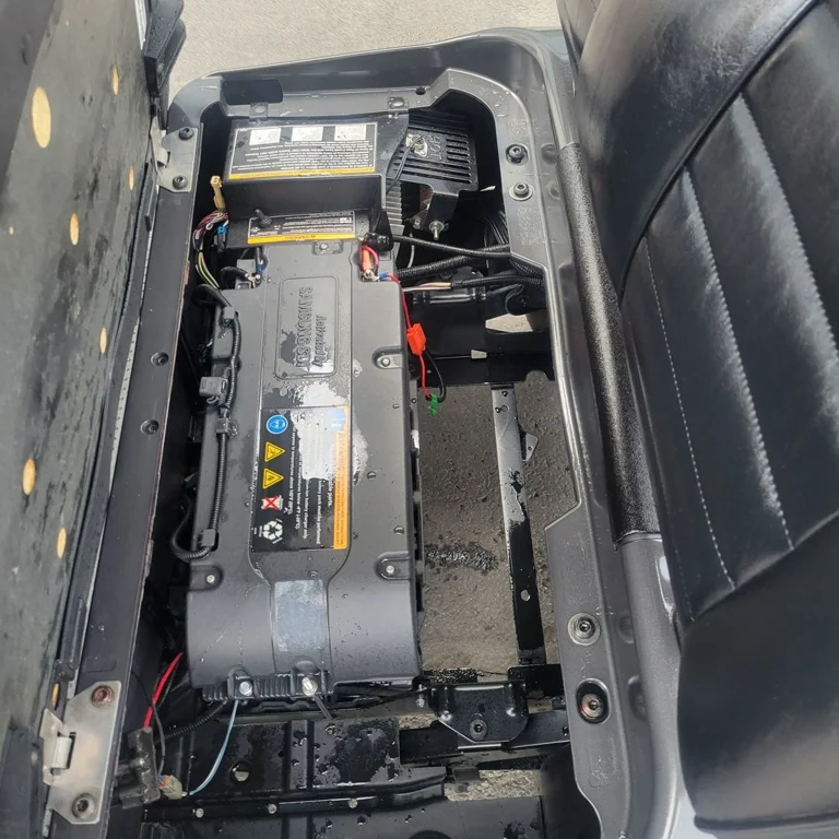 2017 E-Z-GO RXV ELiTE Lithium photo 6
