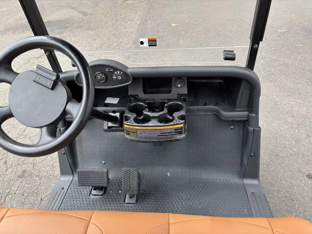 2021 E-Z-GO RXV ELiTE Lithium photo 4