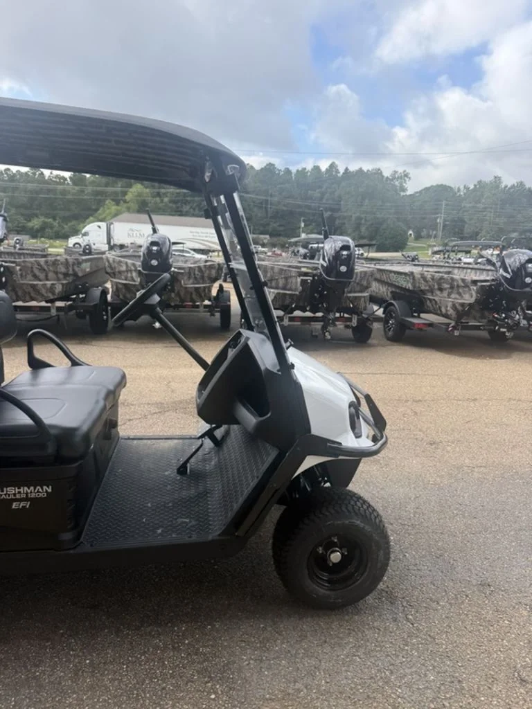 2027 Cushman Hauler 1200 photo 6
