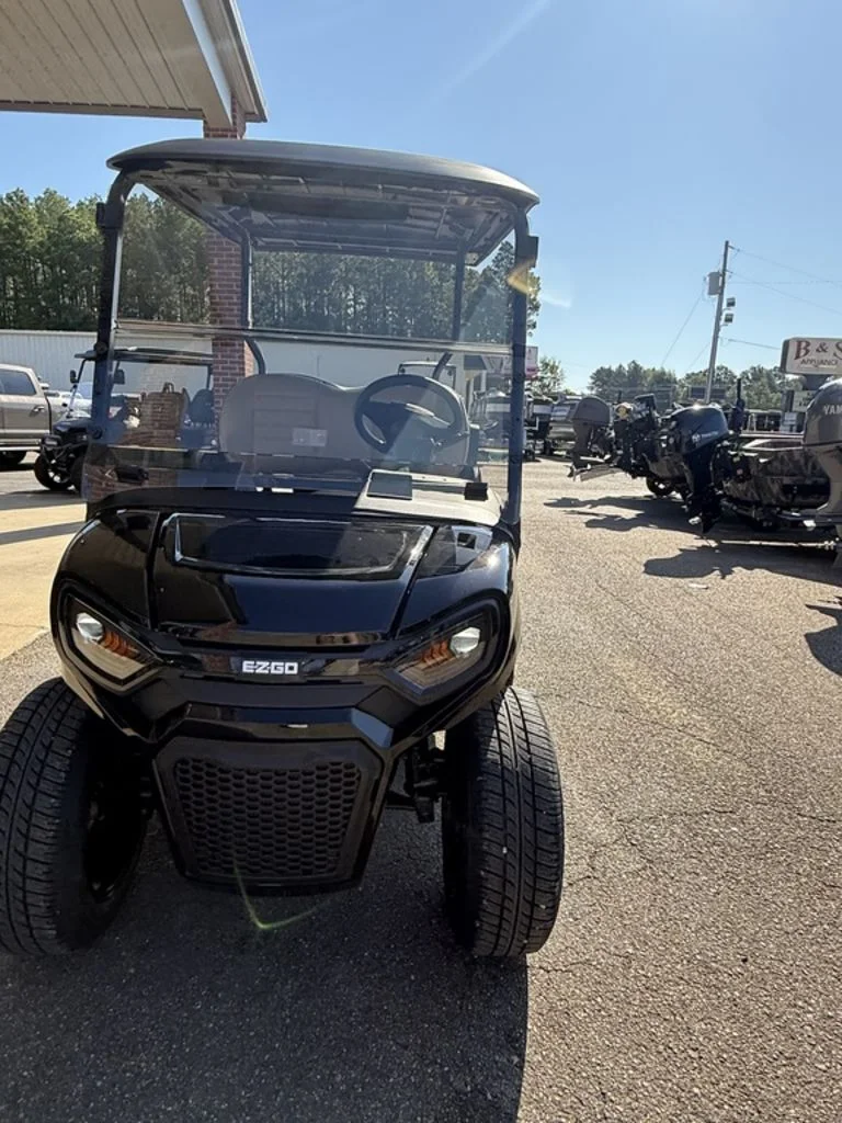 2027 E-Z-GO Liberty photo 5
