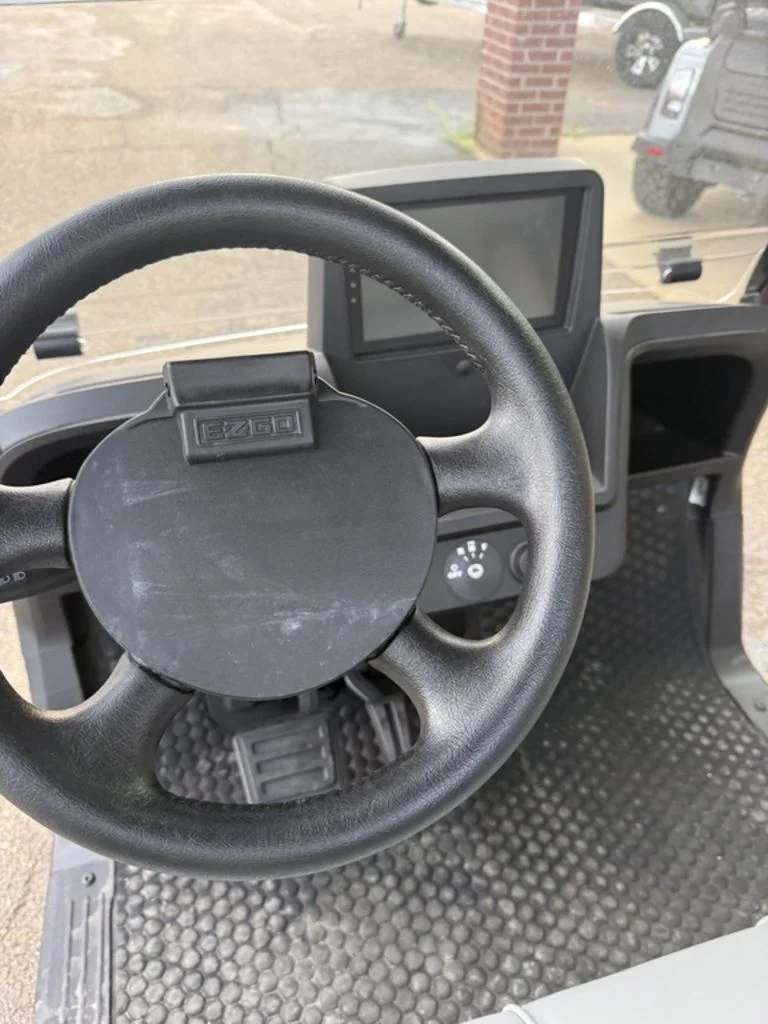 2027 E-Z-GO RXV photo 16