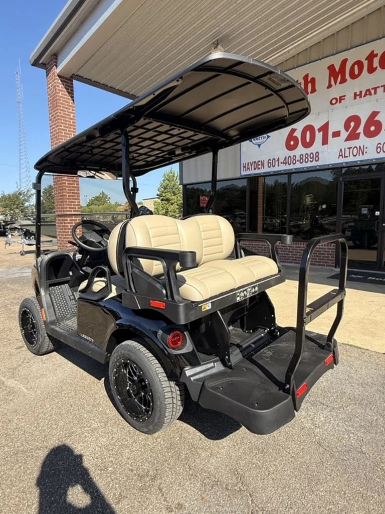 2027 E-Z-GO Liberty photo 12