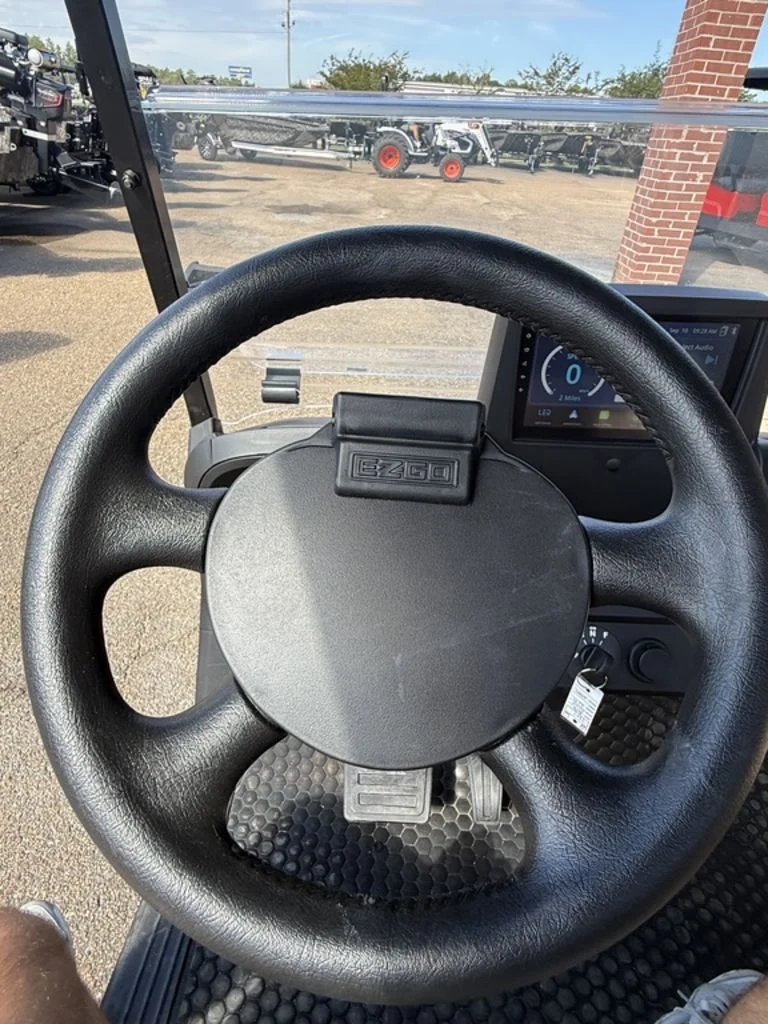 2027 E-Z-GO RXV photo 15