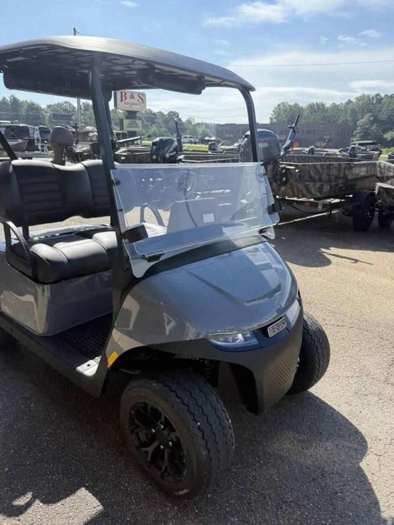 2027 E-Z-GO RXV photo 3
