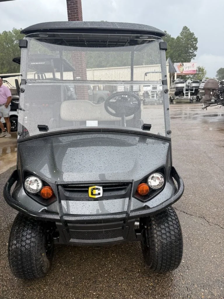 2027 Cushman Hauler 800 photo 3