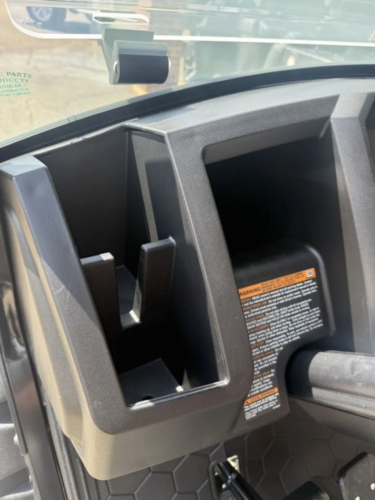 2027 E-Z-GO Xpress 6 photo 17