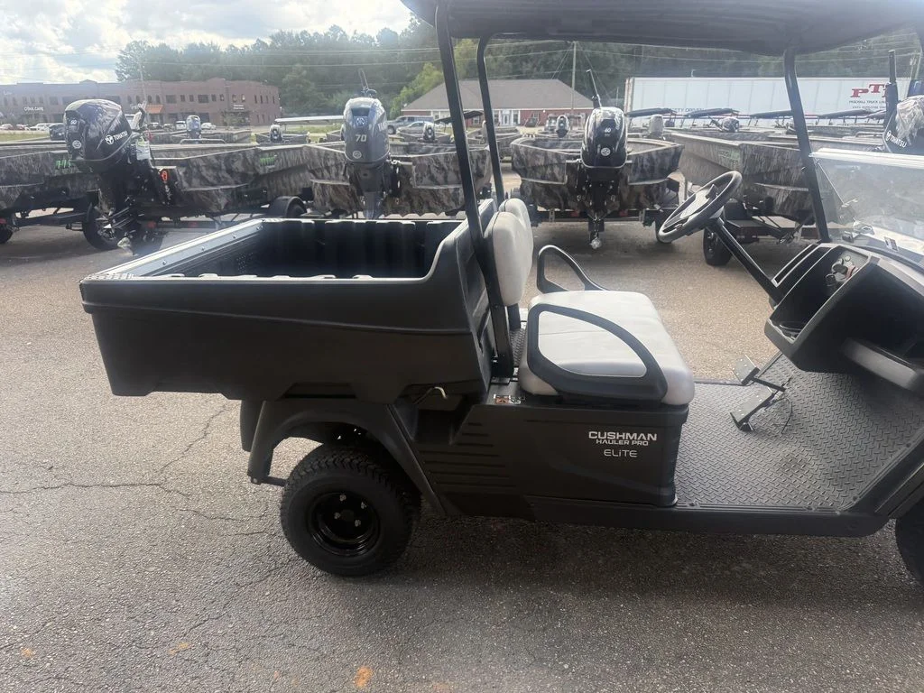 2026 Cushman Hauler PRO photo 6