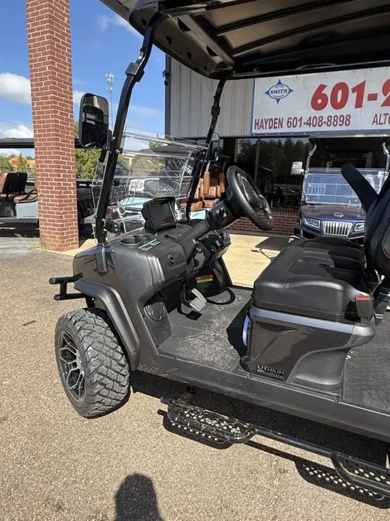 2026 Evolution Maverick 4 Plus photo 10