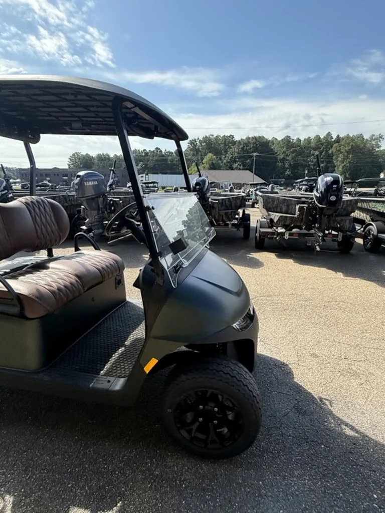 2027 E-Z-GO RXV photo 6