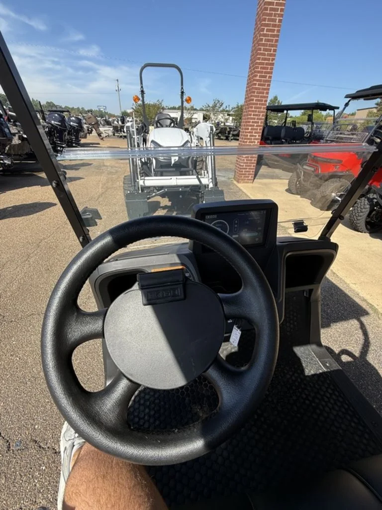 2027 E-Z-GO RXV photo 13