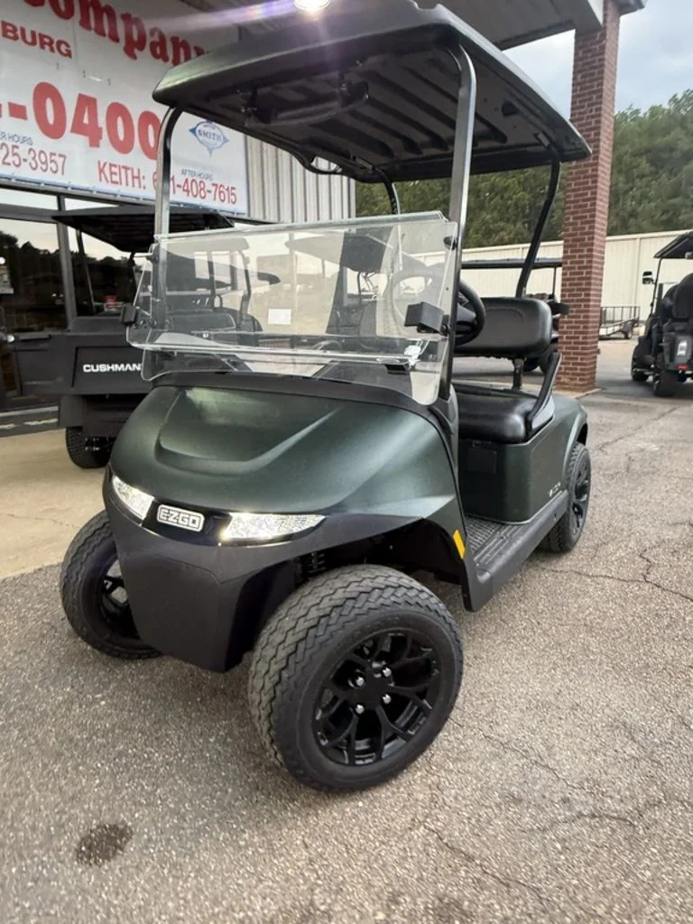 2027 E-Z-GO Valor photo 2