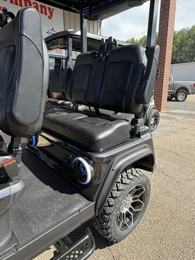 2026 Evolution Maverick 4 Plus photo 15