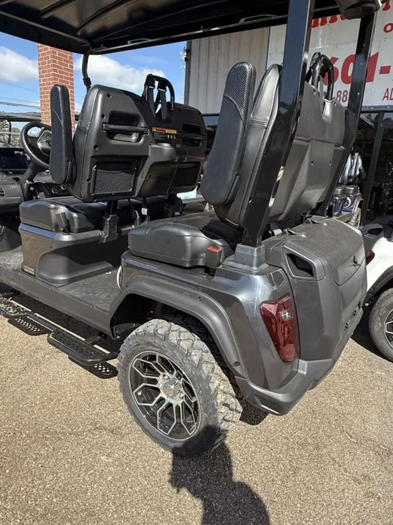 2026 Evolution Maverick 4 Plus photo 11