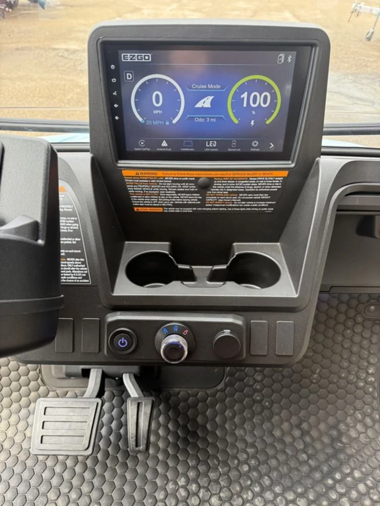 2027 E-Z-GO Liberty photo 15